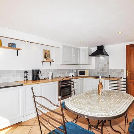 1 Bedroom Awesome Home In Sorede *